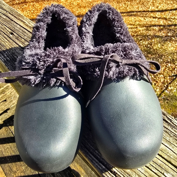 New! CROCS! Gretel Lined Clogs RARE! - Picture 4 of 8